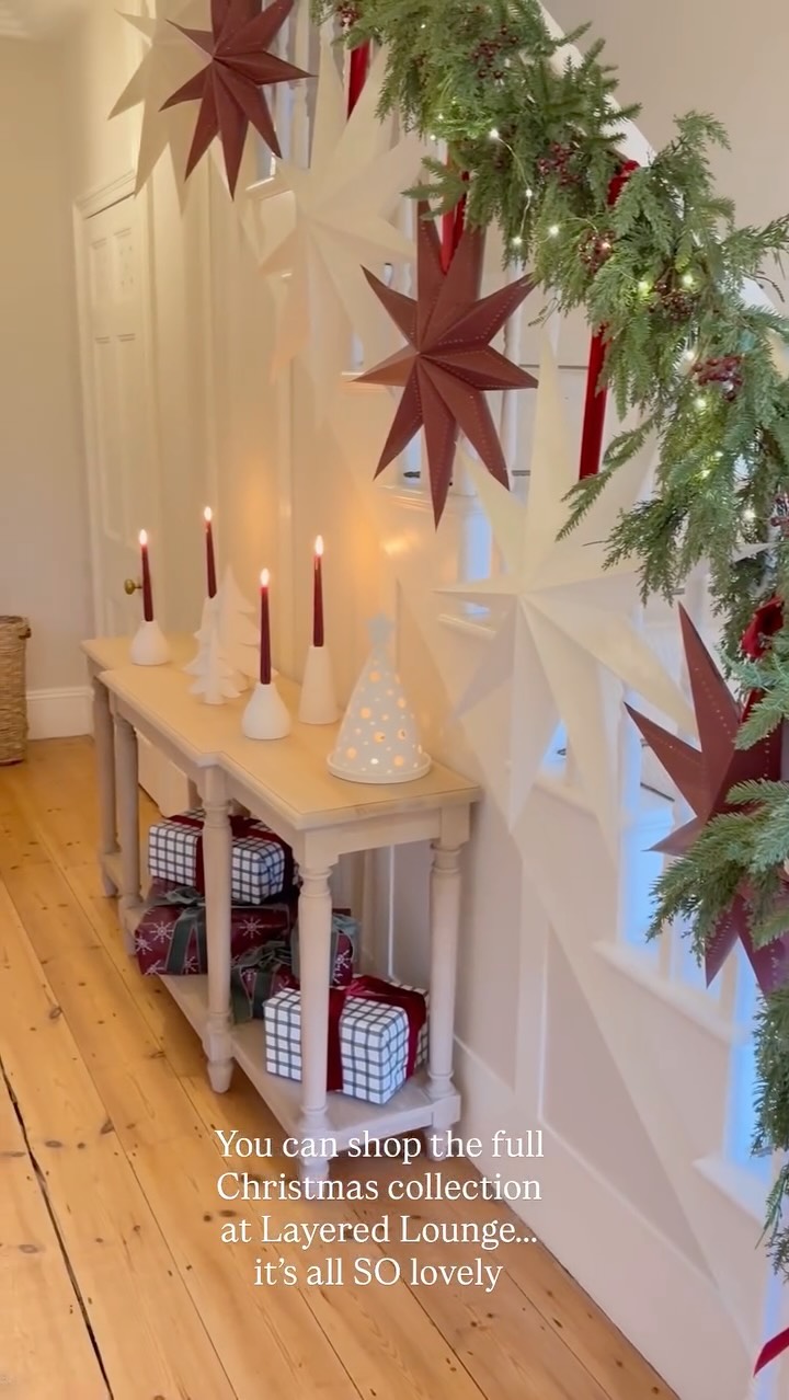 Instagram post by @laurahomeandlifestyle for Layered Lounge. Caption reads: [...] and I’m completely obsessed with the....