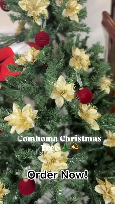 Instagram post by @creativitywithpooh for COMHOMA. Caption reads: Comhoma Christmas tree 🎄 

Make your holidays....