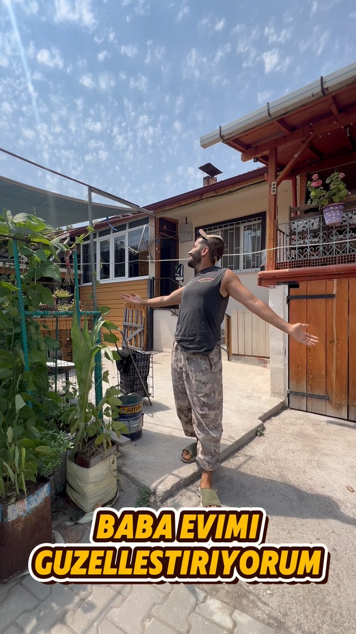 Instagram post by @gorunmezkaza for English Home. Caption reads: 🔺Baba Evimi Yeniliyorum Vlog
🔺Bu vlogta bi çivi....