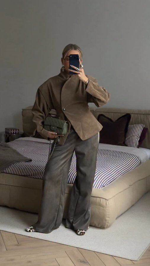 Instagram post by @bethanmccoy for Missguided. Caption reads: cosy outfits or nothing 🔄 
@missguided code....