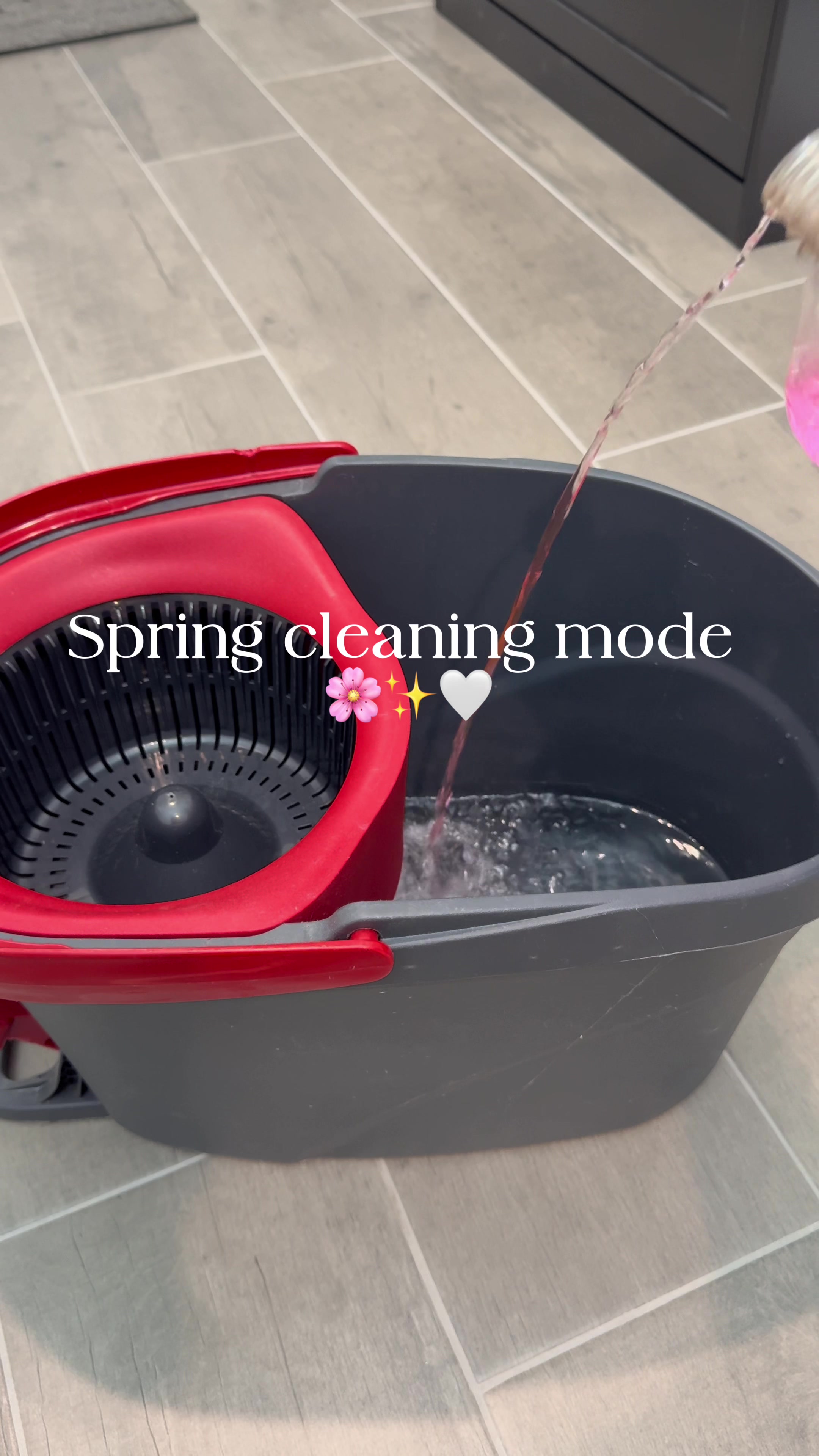 TikTok post by @yulissaas_ for Tidy Monster. Caption reads: [...] and getting my home fresh again. @TIDY....