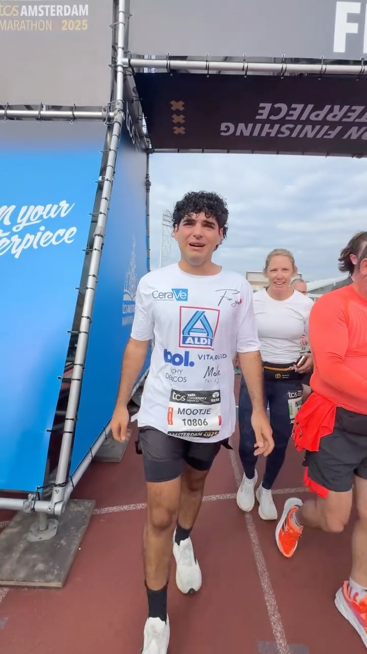 Instagram post by @nadecheandmootje for bol. Caption reads: I DID ITTTTT. With only 26 days to prepare train....