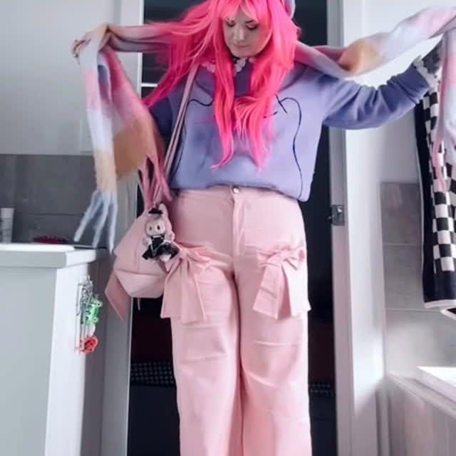 Instagram post by @vonmunster for Blackmilk Clothing. Caption reads: [...] to be comfy cozy, and these new....