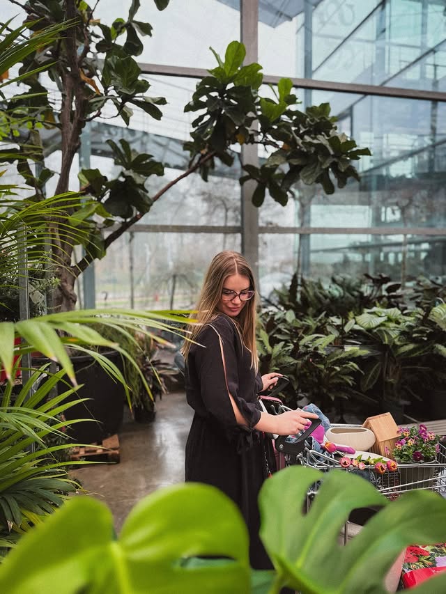 Instagram post by @juf.mevin for Bel&Bo. Caption reads: Advertentie @belnbo 🌿 Oké, heel eerlijk: ’t was....