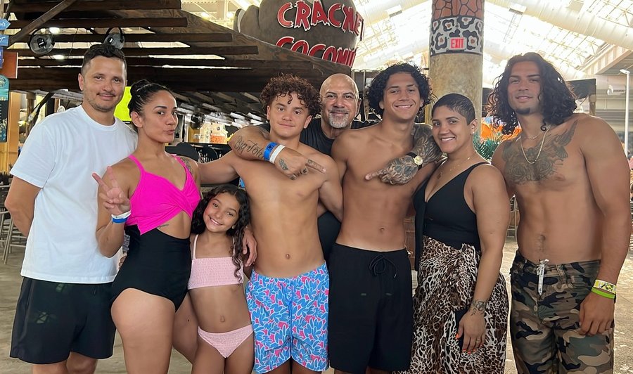 Instagram post by @serranosisters for Kalahari Resorts. Caption reads: Here in @kalahariresorts with my Family enjoying....
