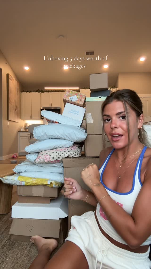 Instagram post by @madisonsvetz for Aritzia. Caption reads: the mailman must HATE me… 🤣 

Comment SHOP below....