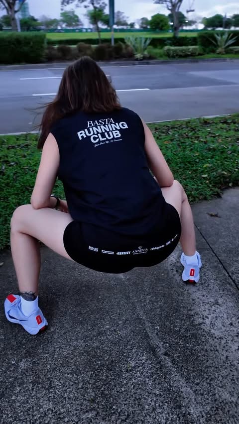 Instagram post by @rblyngnt for Shokz. Caption reads: Daily runs, tempo runs, even fun runs.
Thanks....