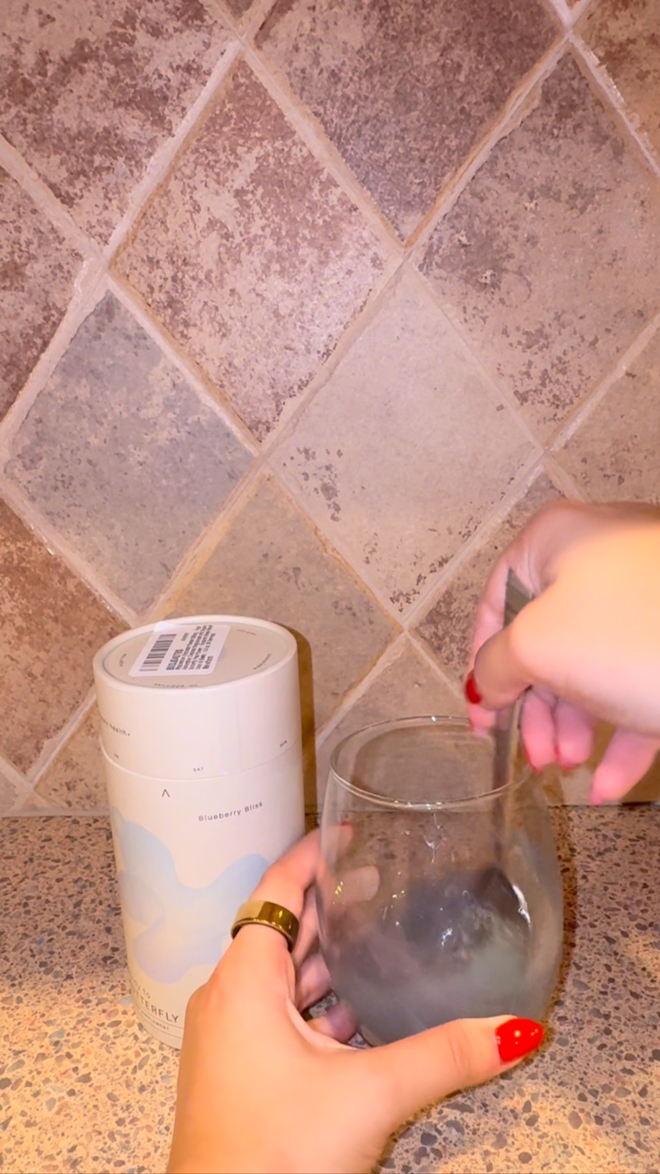 Instagram post by @arianaalonso__ for Ready To. Caption reads: ✨ Sip, relax, repeat! 🦋 Ready Tonic Butterfly....