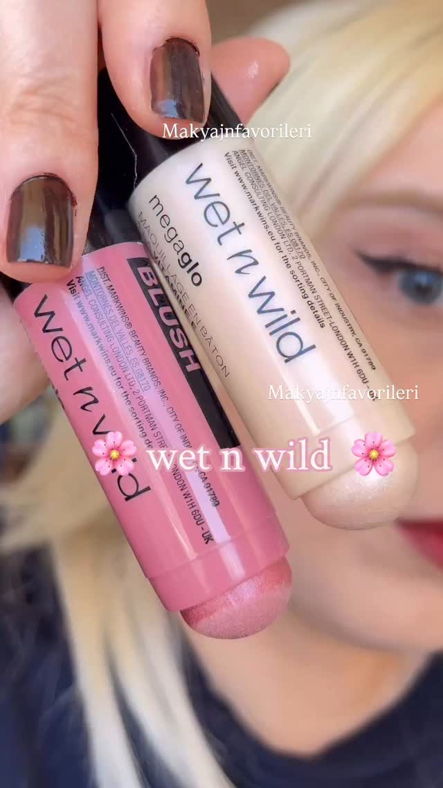 Instagram post by @makyajnfavorileri for Wet N Wild Beauty. Caption reads: Allığın rengine bayıldım ,her iki üründe doğal....