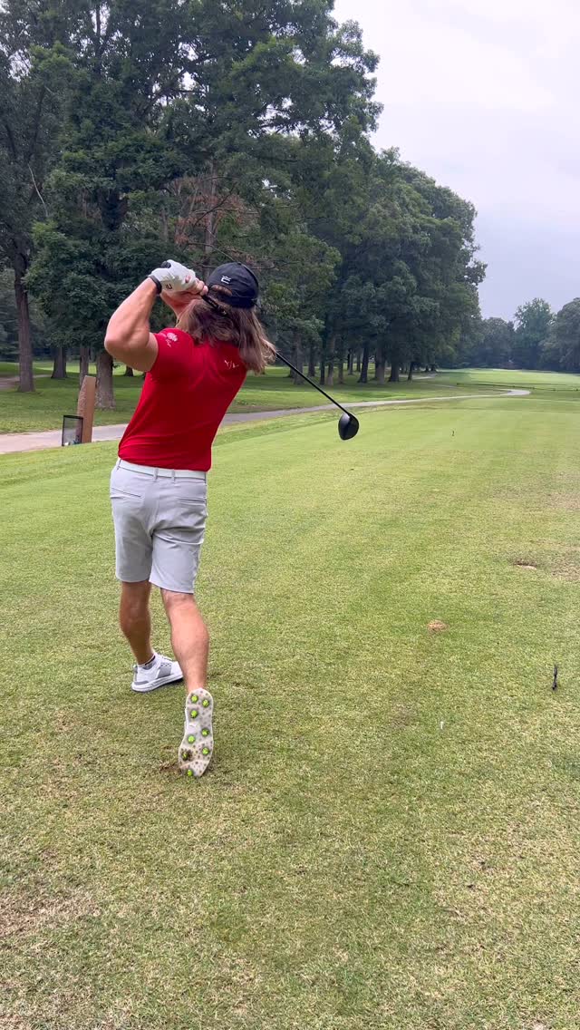 Instagram post by @kyleberkshire for COBRA Golf. Caption reads: Well it’s finally here! The 6* DS Adapt LD head....