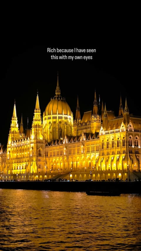 Instagram post by @_aqsakhan for GetYourGuide. Caption reads: [...] to experience. I booked it through....