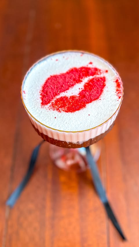 Instagram post by @makefoodlovely for Bartesian. Caption reads: [...] easier than making cocktails with my....