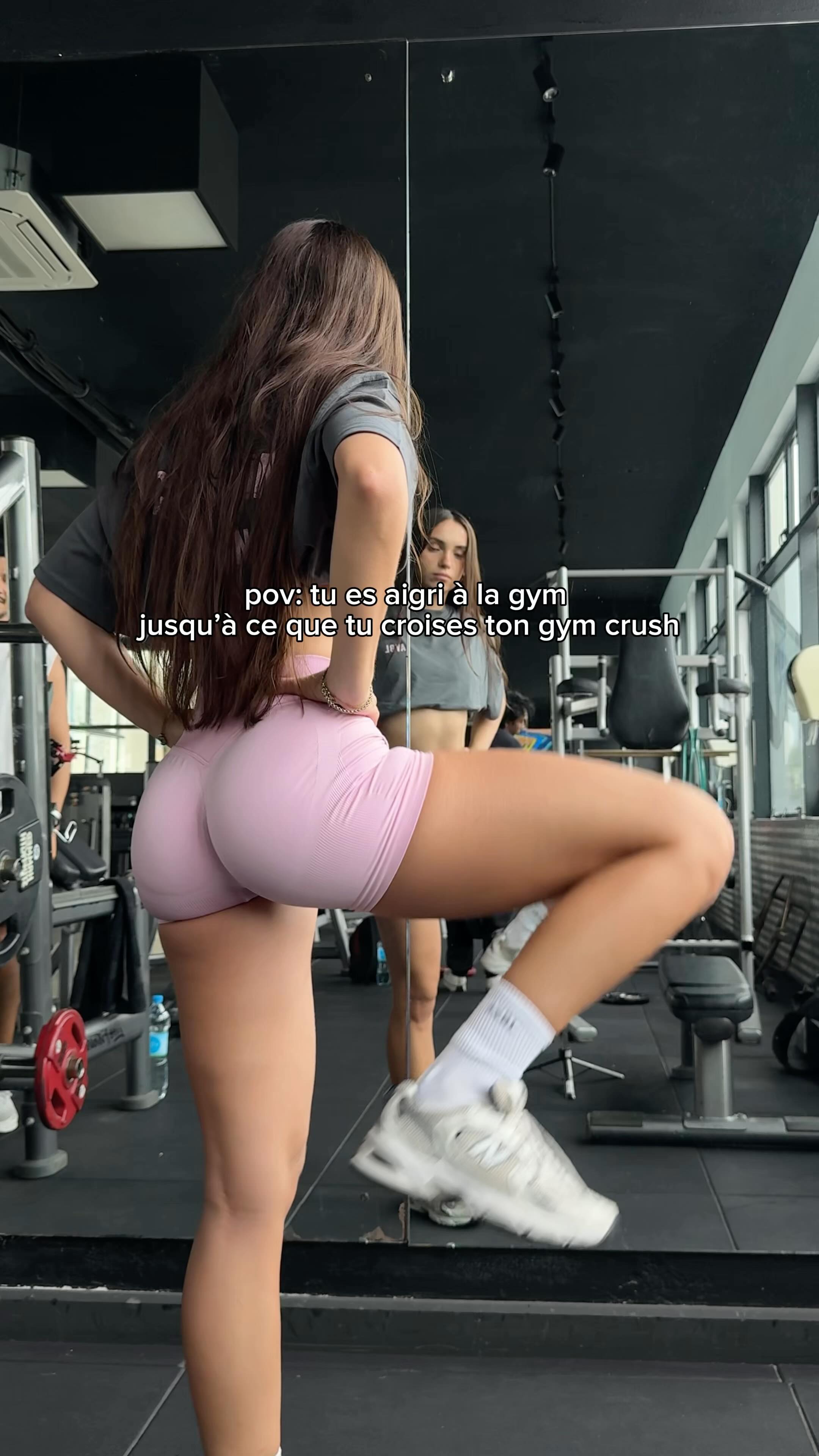 Instagram post by @alixmhd_ for AYBL. Caption reads: [...] n’est pas réciproque 🥲 outfit @aybl | c0de:....