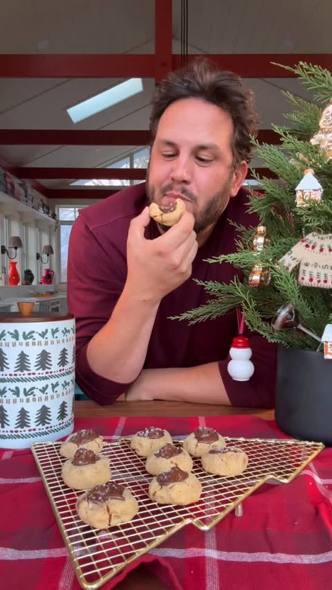 Instagram post by @grossypelosi for Crate and Barrel. Caption reads: #CratePartner It’s officially holiday cookie....