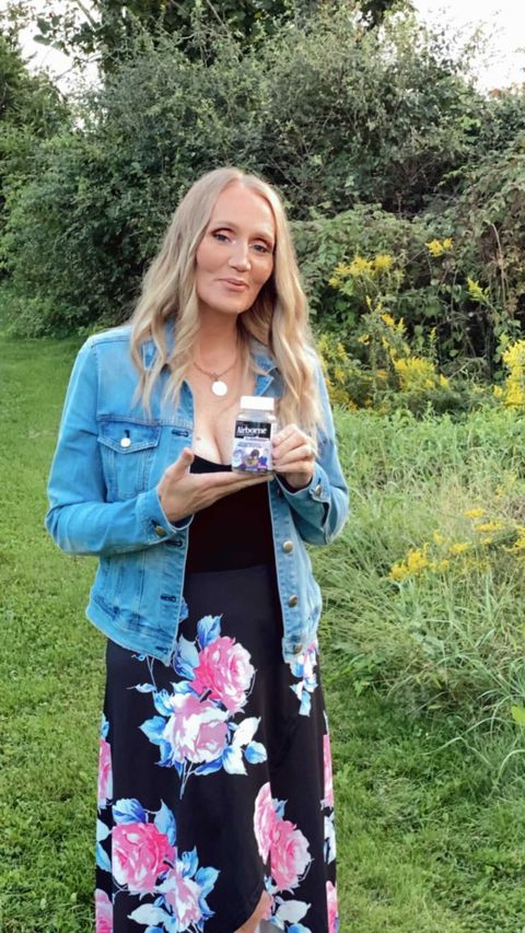 Instagram post by @jamiembeautyartistry for Airborne. Caption reads: #ad As a busy mama of 6 w/ 4 of them still in the....