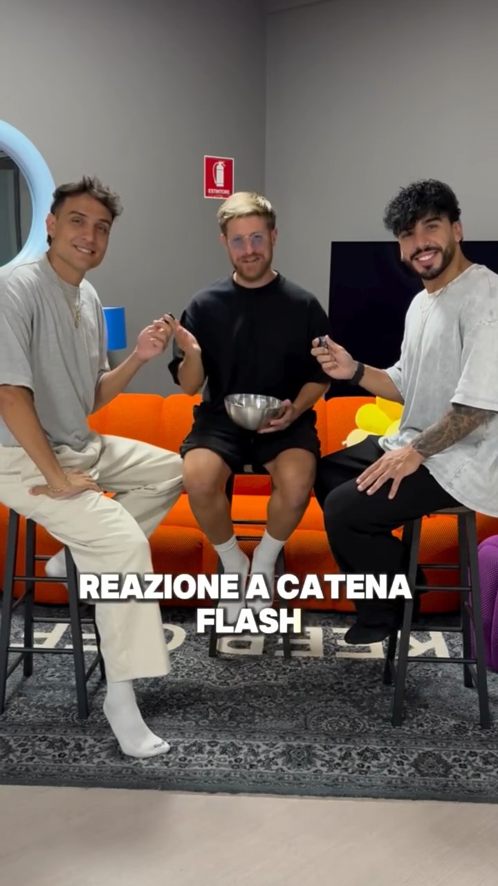 Instagram post by @riccardodose for NOW. Caption reads: REAZIONE A CATENA IMPOSSIBILE CON I TITOLI DI....