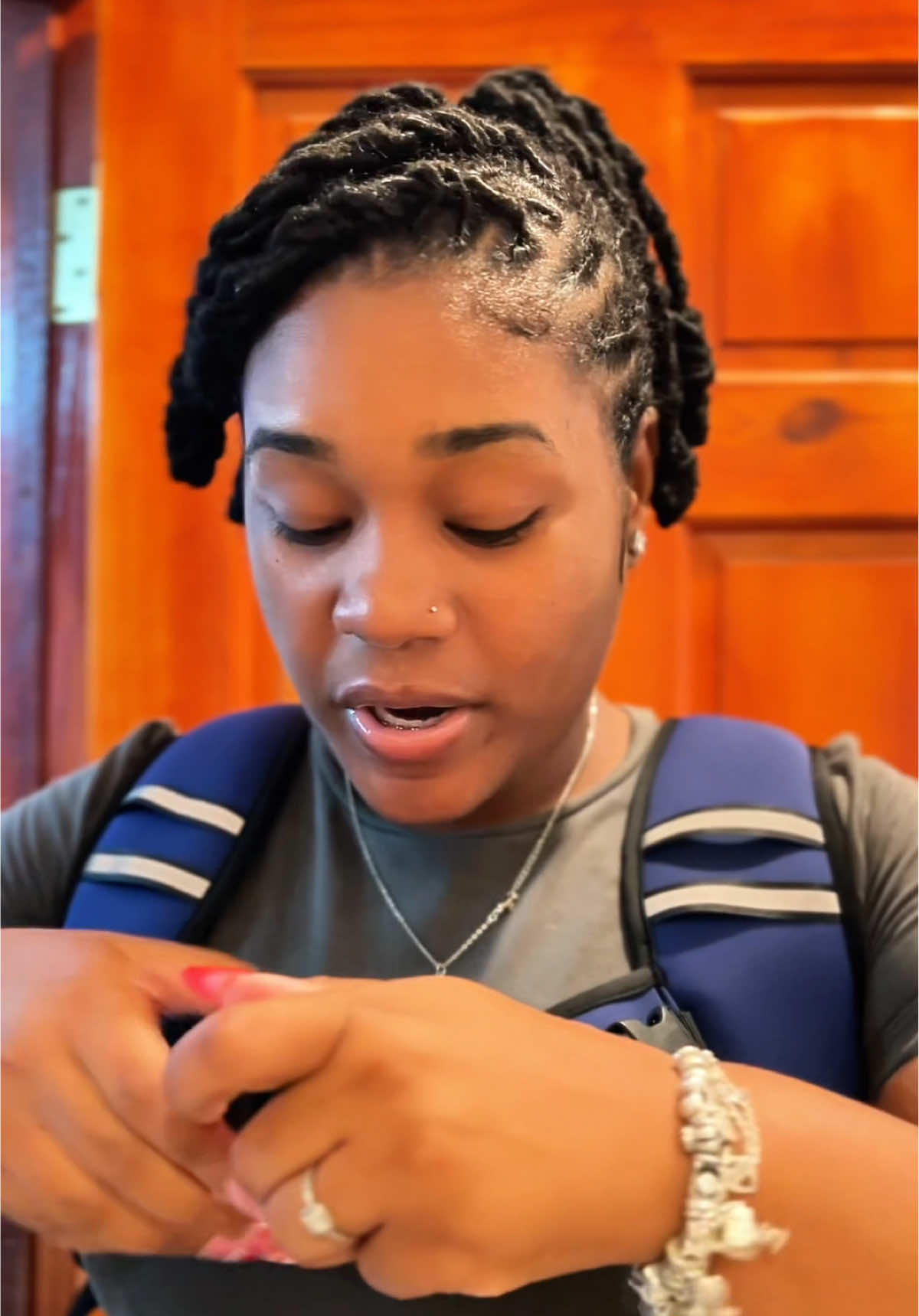 TikTok post by @_kimberly.o_ for Zelus Fitness. Caption reads: [...] #vest #workout #zelusweightedvest @Zelus....