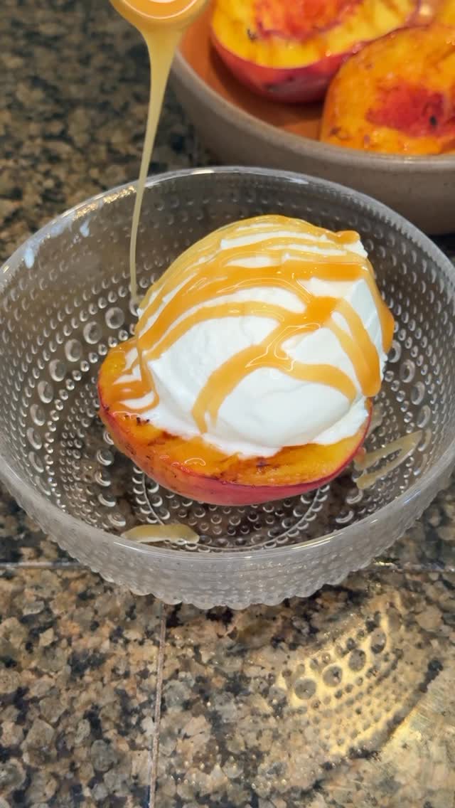 Instagram post by @hannahlilywilliams for Breyers. Caption reads: @breyers CarbSmart coming in CLUTCH for an amazing....