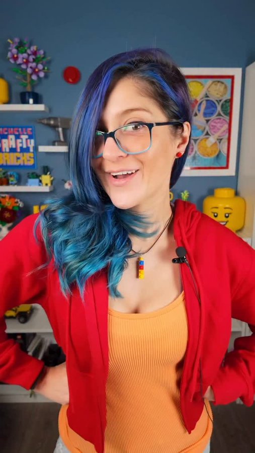 Instagram post by @michellecraftybricks for Toysrus. Caption reads: 🎉It’s Bricktober Week 3! 
This week’s Build....