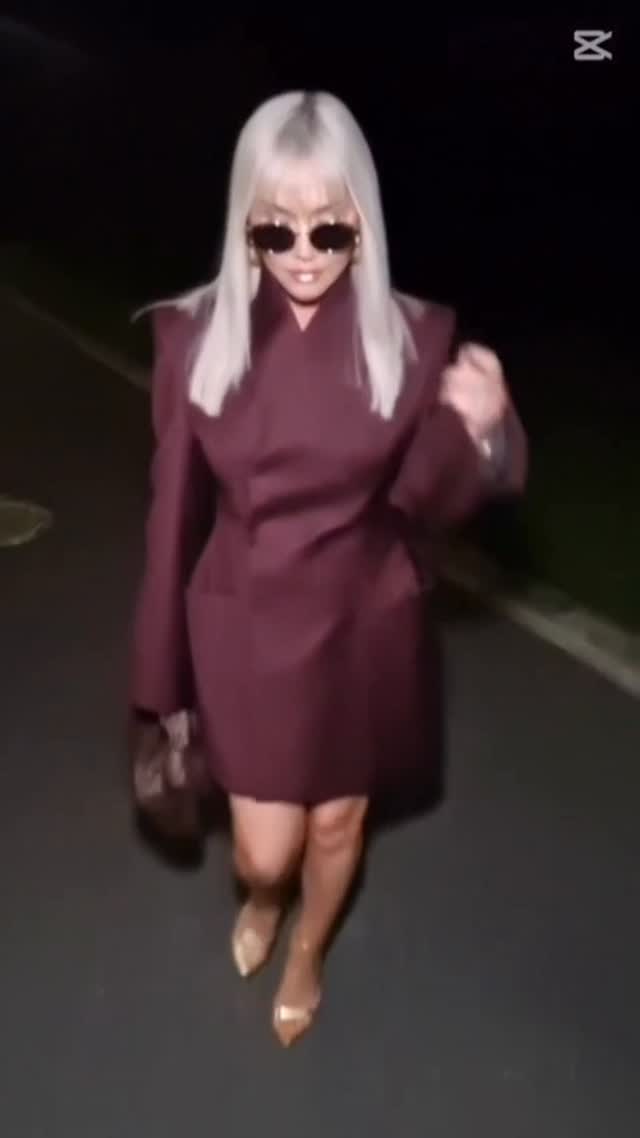 Instagram post by @erinmcgregor123 for Source Unknown. Caption reads: Harry in bed. Glam on 💄
Structured blazer dress....