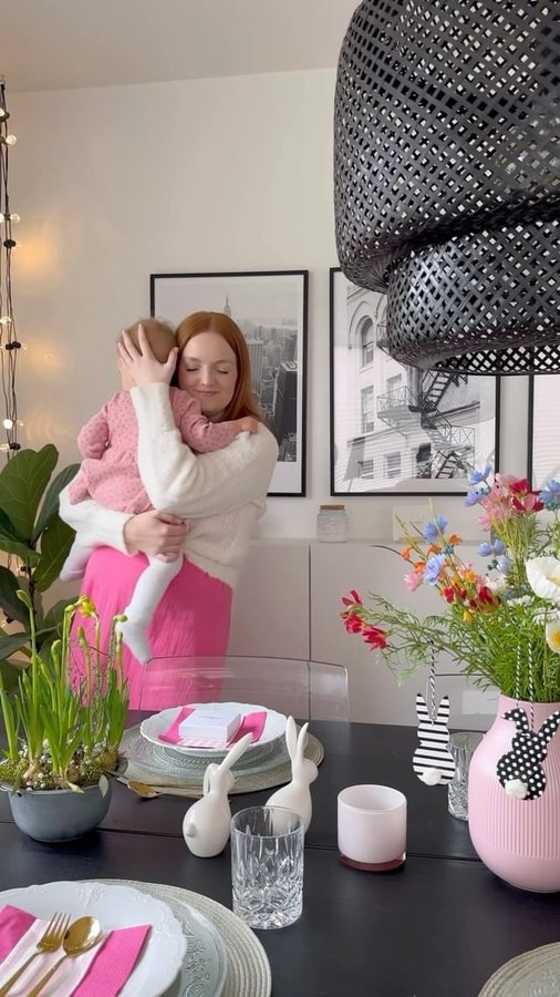 Instagram post by @piadorby for s.Oliver. Caption reads: [...] all set for the festivities thanks to....