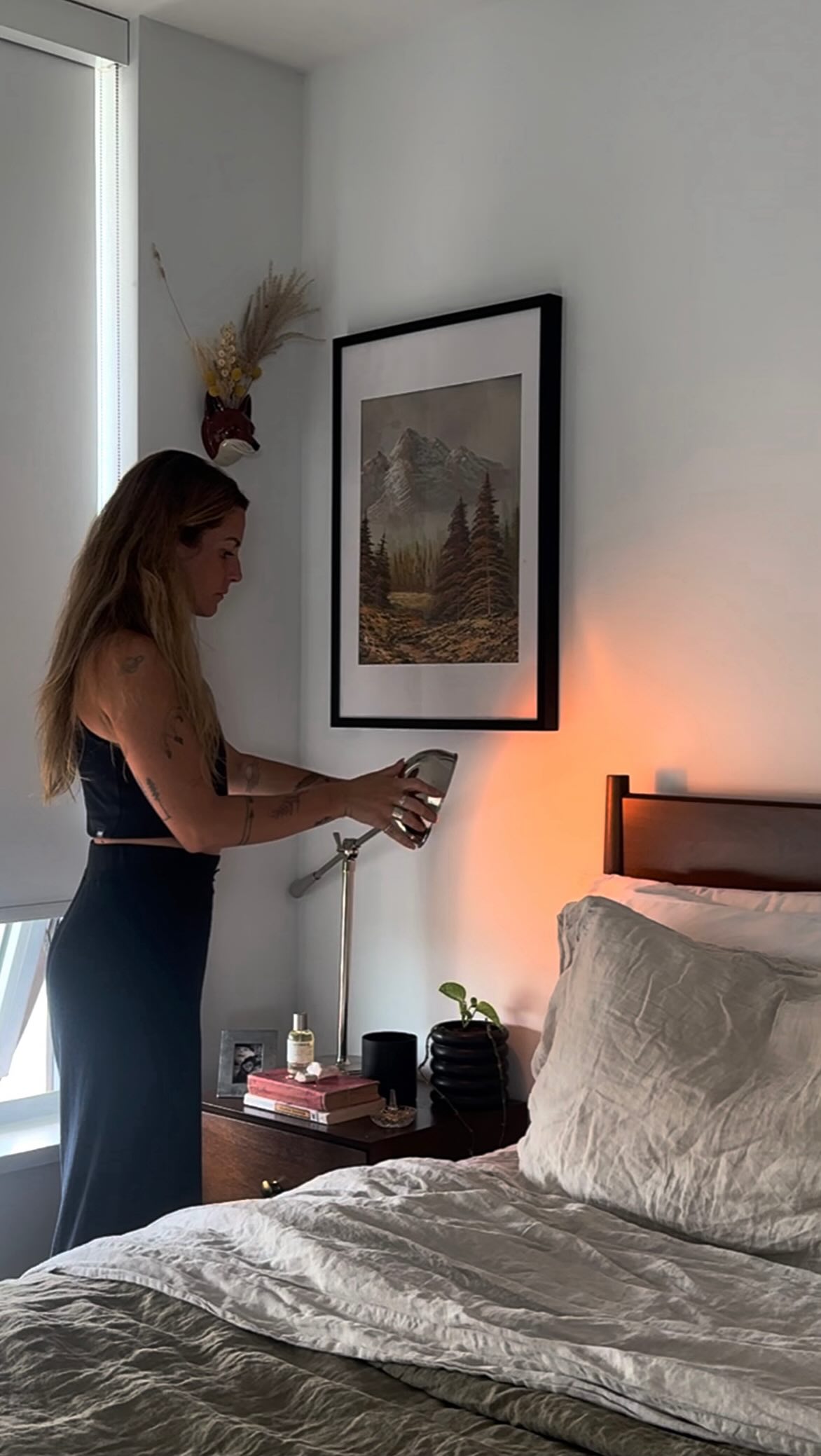 Instagram post by @veronicaskye for Silk & Snow. Caption reads: #ad Even though I live in a condo, I’m obsessed....