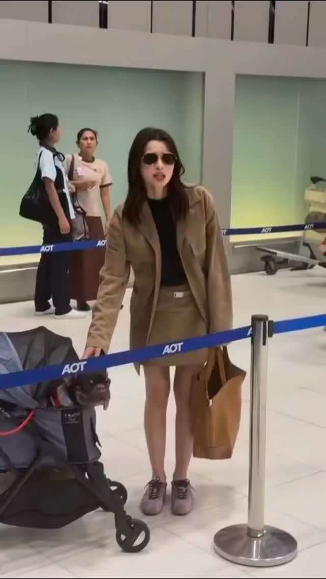 Instagram post by @freenbecky_official_germany for Tokopedia. Caption reads: Becbec and Bonbon 🥹🥹🥹 #BeckyFlyToMFW....