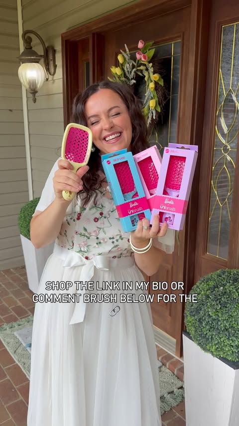 Instagram post by @marlabracey for FHI Heat. Caption reads: [...] anymore!! Insert the cute brush from FHI....