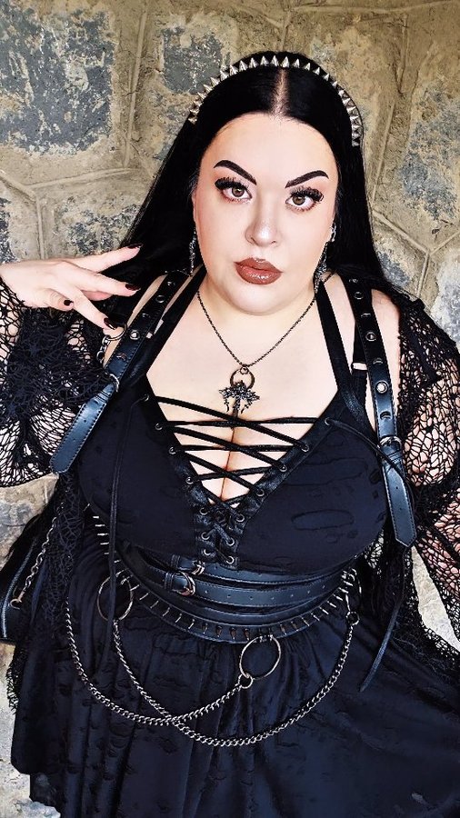 Instagram post by @ladychiara86 for KILLSTAR. Caption reads: [...] 20% off almost everything on @killstar using....