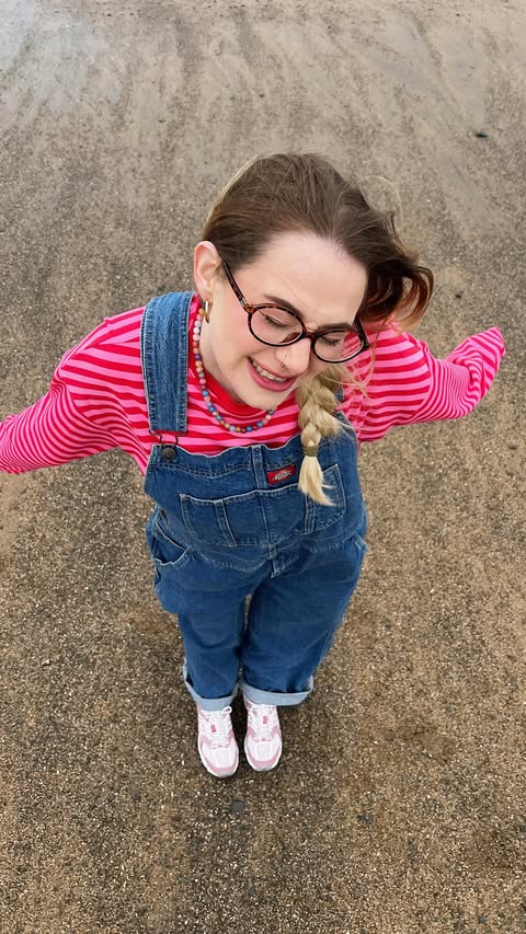 Instagram post by @whateviedid for Spartoo. Caption reads: [...] to film ootds Dungarees & trainers:....