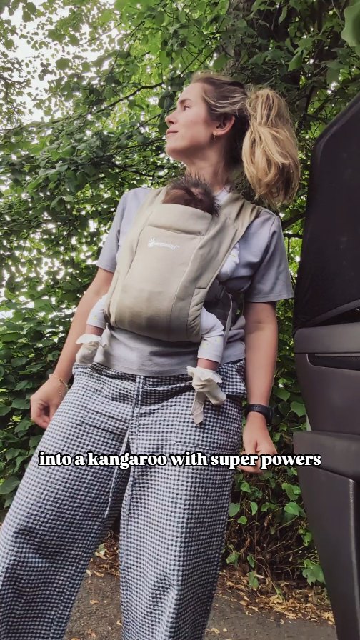 Instagram post by @alicias.family for Ergobaby. Caption reads: [...] naps, and cuddles.

Embrace carrier by....