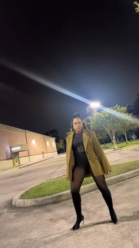 Instagram post by @dominquep for ALDO Shoes. Caption reads: Backup dancer Betty 💅🏽 

#headass #beyonce....