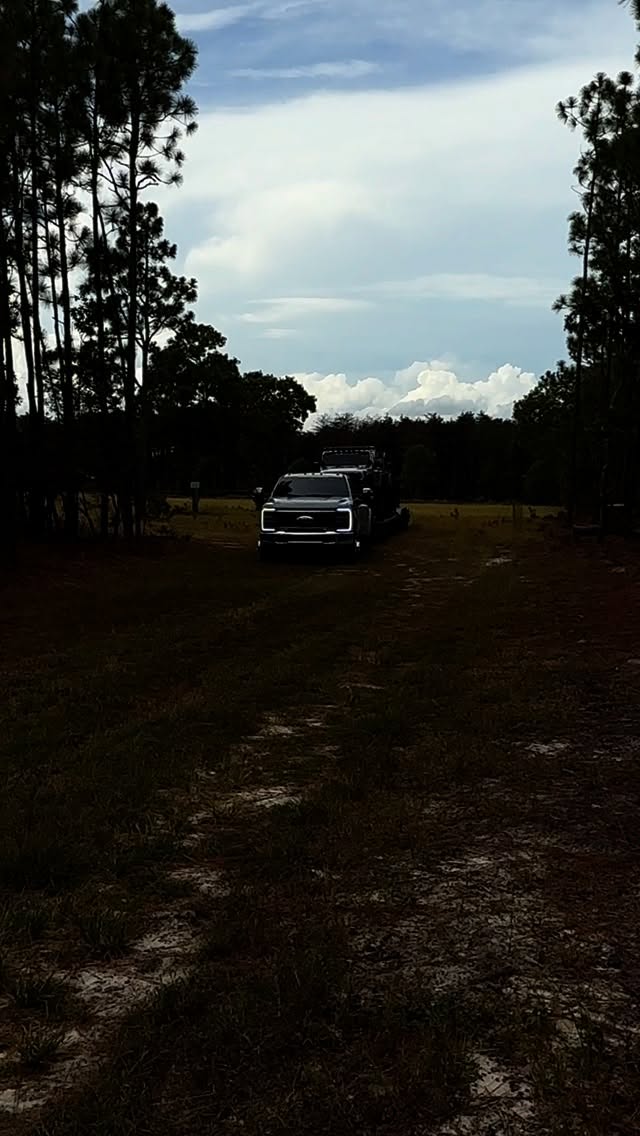 Instagram post by @jeephoodshots for Motobilt. Caption reads: [...] and companies I love! @teamprpseats....