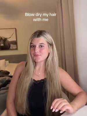 TikTok post by @ashlie.paigeee for LIA Organics. Caption reads: [...] #hairtok @Marc Anthony Hair @LIA Organics.