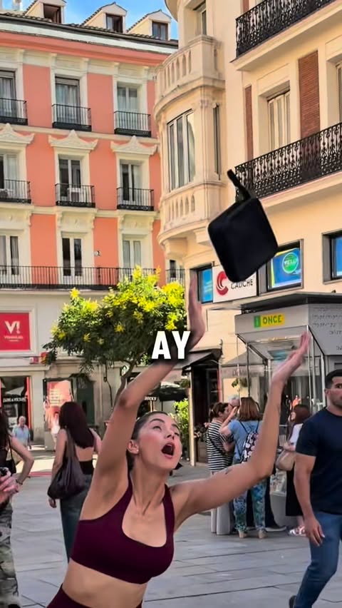 Instagram post by @bydavidir_official for Anker. Caption reads: [...] los soundcore Liberty 5 Pro Max de....