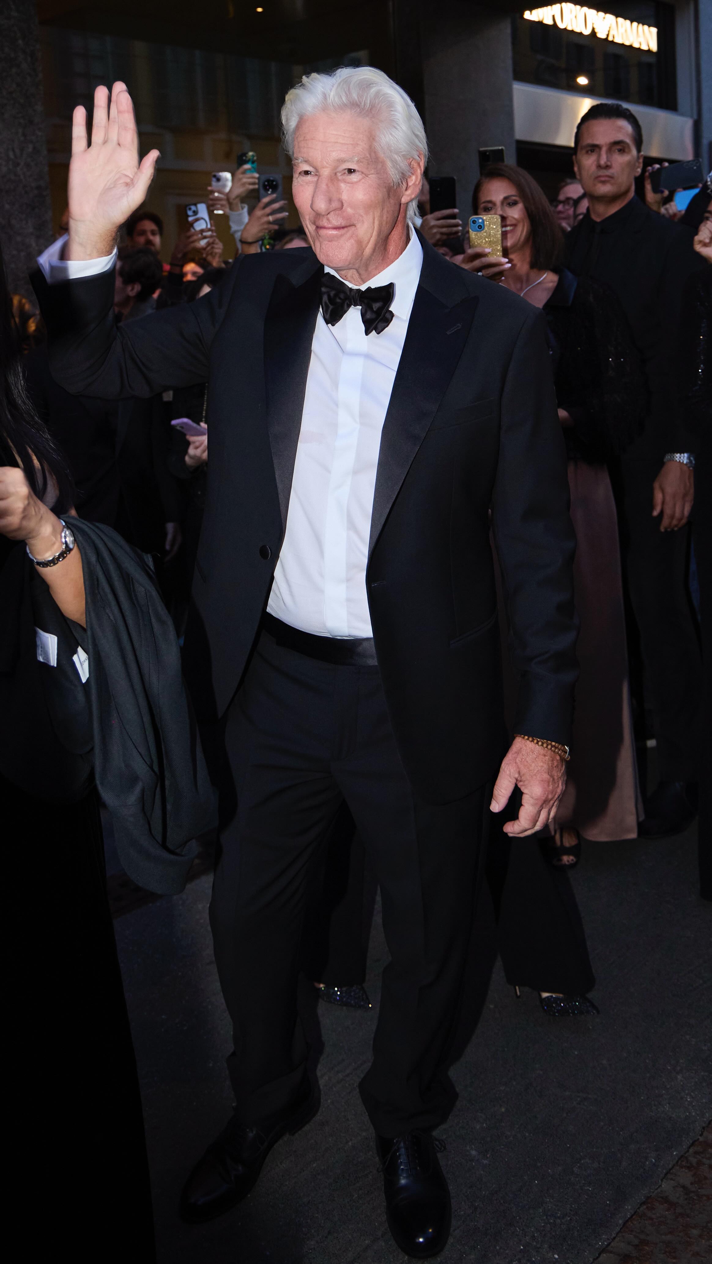 Instagram post by @teovandenbroeke for Esquire. Caption reads: Tonight the fashion industry paid homage to the....