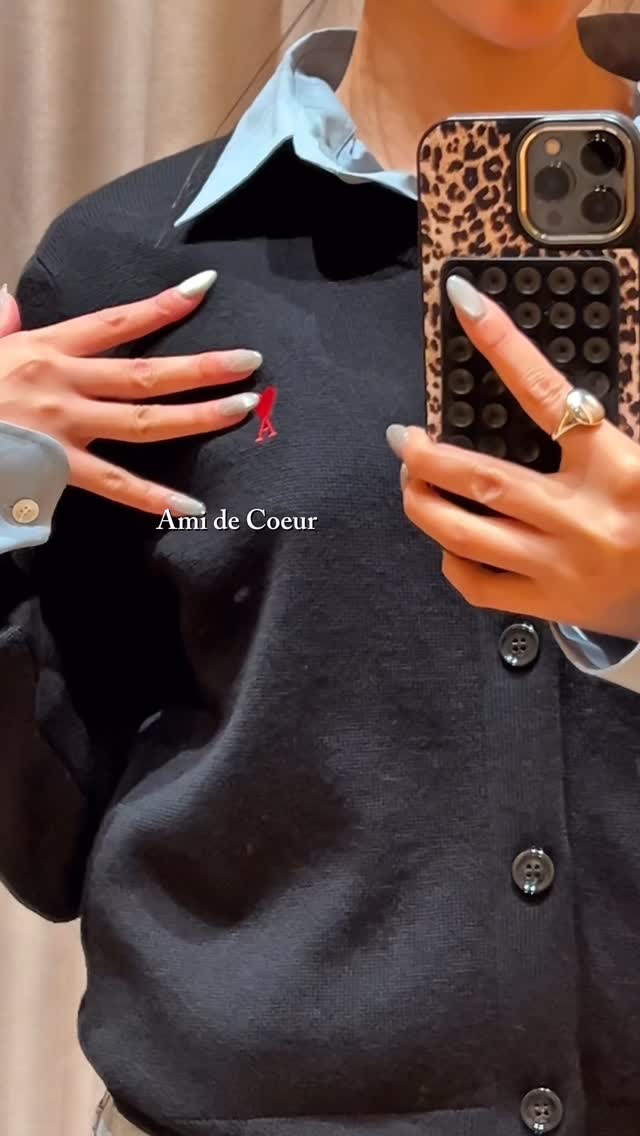 Instagram post by @nycsm.pn for AMI Paris. Caption reads: [...] Siam Paragon ช้อปง่าย สบายขึ้นเยอะ🥳....