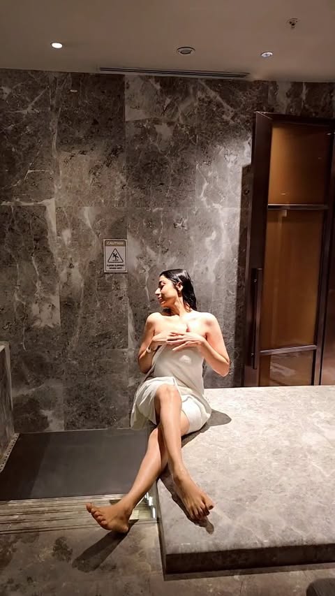 Instagram post by @apurvalegend for Shangri-La. Caption reads: @shangrilacolombo #shangrilacolombo 

Face for....