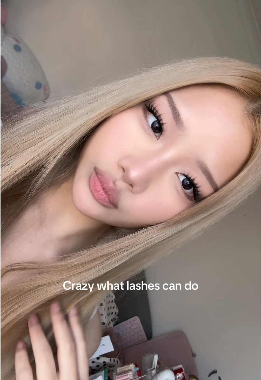 TikTok post by @ohmyelv for Amzgirlofficial. Caption reads: Lashes from @amzgirlofficial link in biooo.