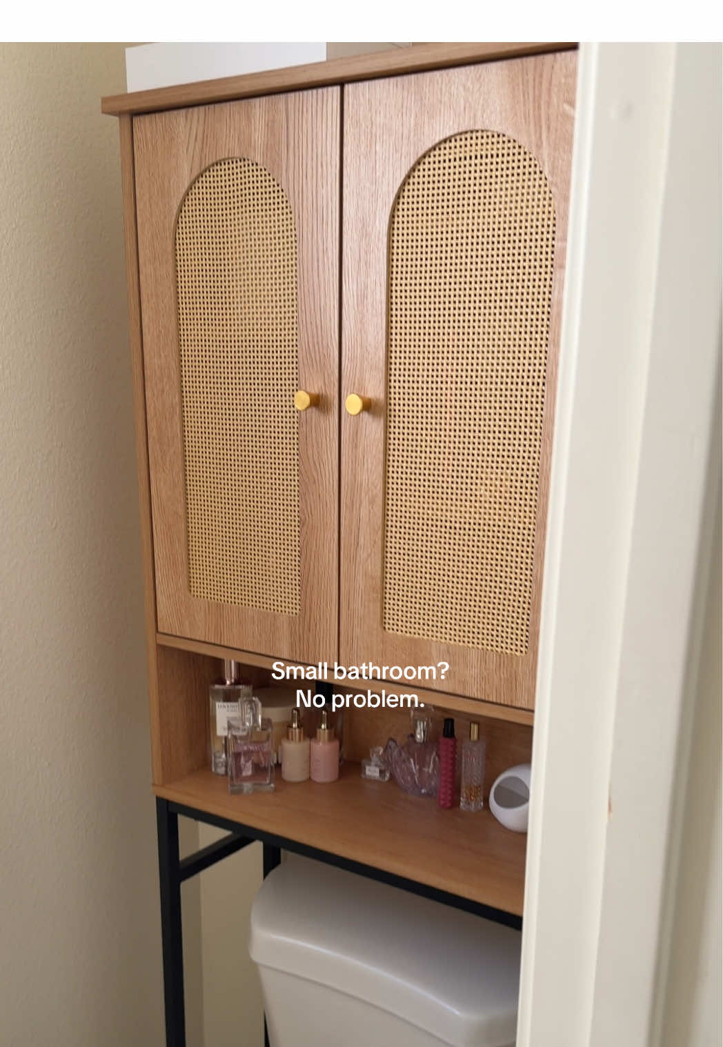 TikTok post by @itskandyyk for Vabches. Caption reads: [...] our stuff! I’ll link this one for you!....