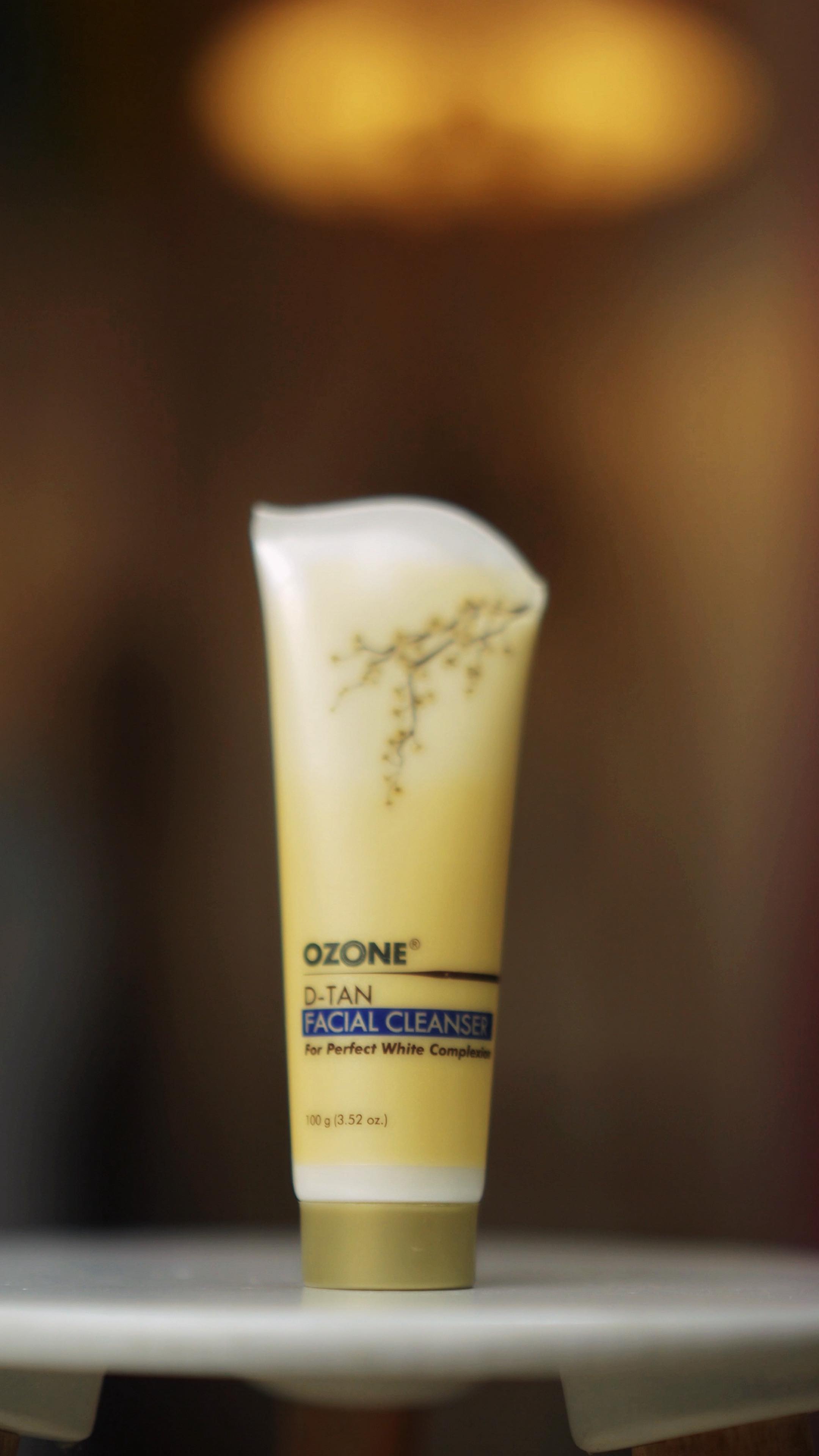 Instagram post by @caffeine_and_more for Ozone Ayurvedics. Caption reads: Tan? Gone in 15 mins!
Dull skin who? Not you
Tried....