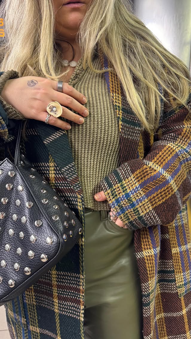 Instagram post by @torrisunshine for Fur You. Caption reads: @fur_you Perfecting my facial hair shaving routine....