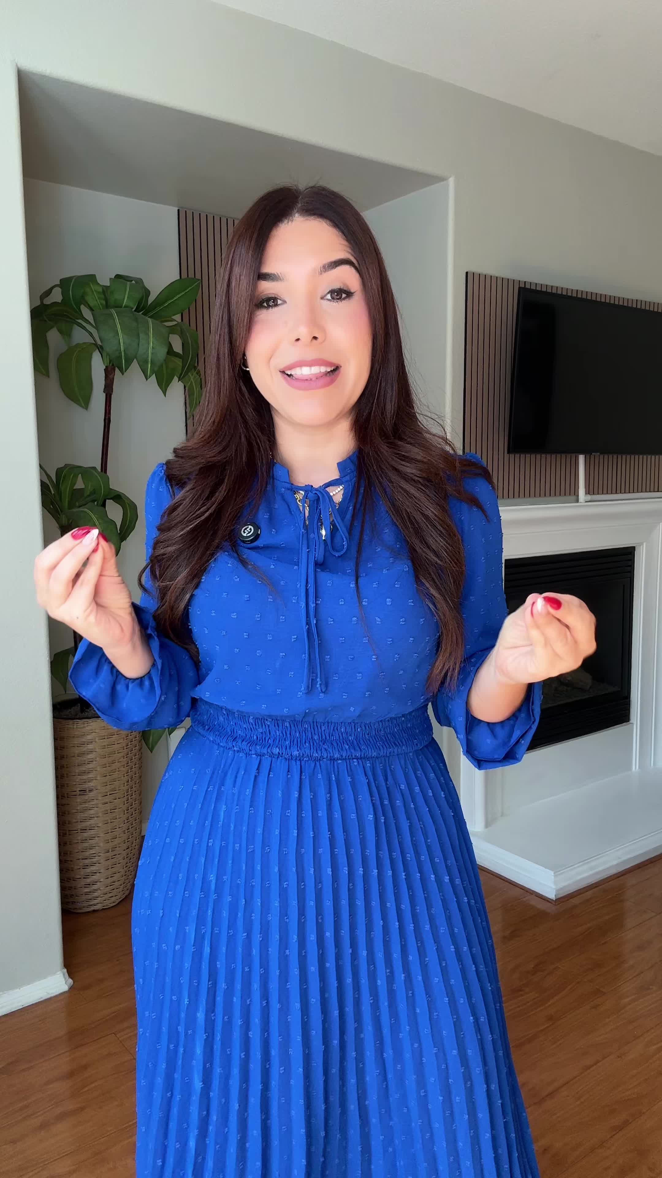 TikTok post by @antonietafashionway for PrettyGarden. Caption reads: #mididress #longsleevedress #vestidos....