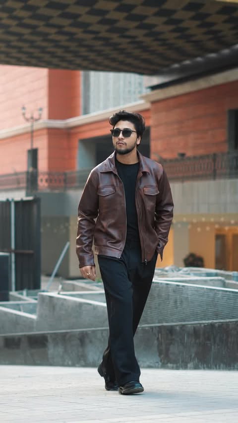 Instagram post by @stylewithrupanshu for Amazon Fashion. Caption reads: Shop Now! Comment for “LINK”
Amazon Great Republic....