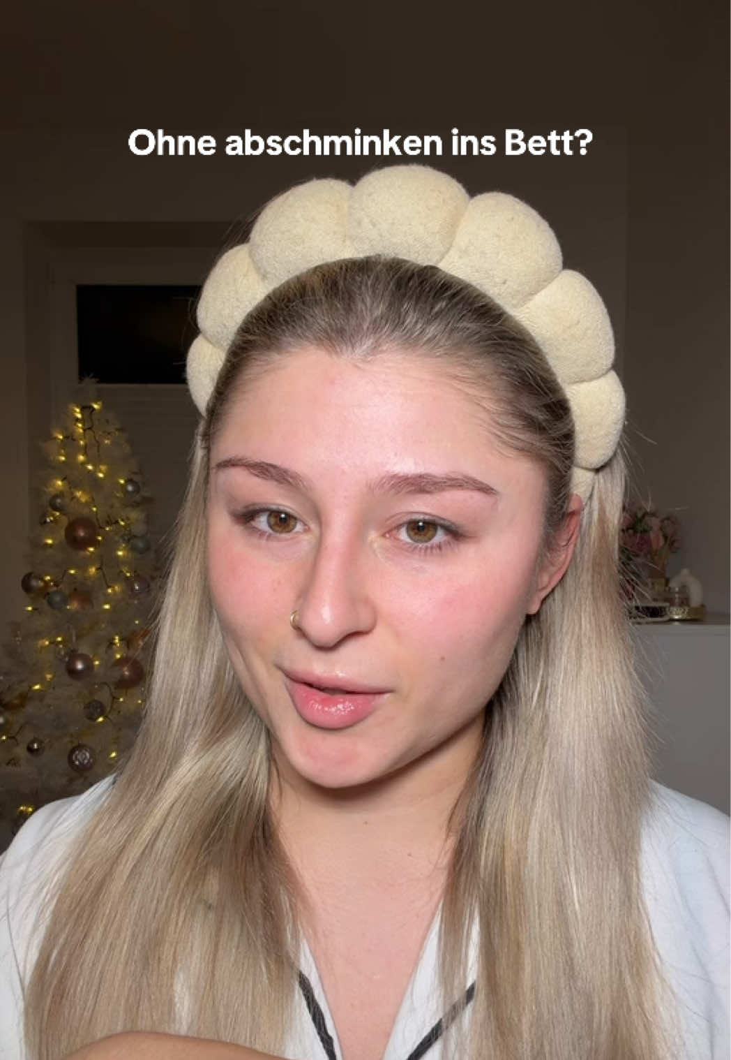 TikTok post by @dilara_selek for Niche Beauty Lab. Caption reads: Romantisiert eure Routine! anzeige @Niche Beauty....