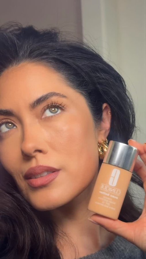 Instagram post by @alatorreee for Clinique. Caption reads: Holiday season, complicated, @clinique Even Better....