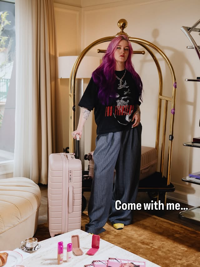 Instagram post by @kellylouisekilljoy for NYX Professional Makeup Nordics. Caption reads: Advertisement @nyxcosmeticsnordics | Home after a....