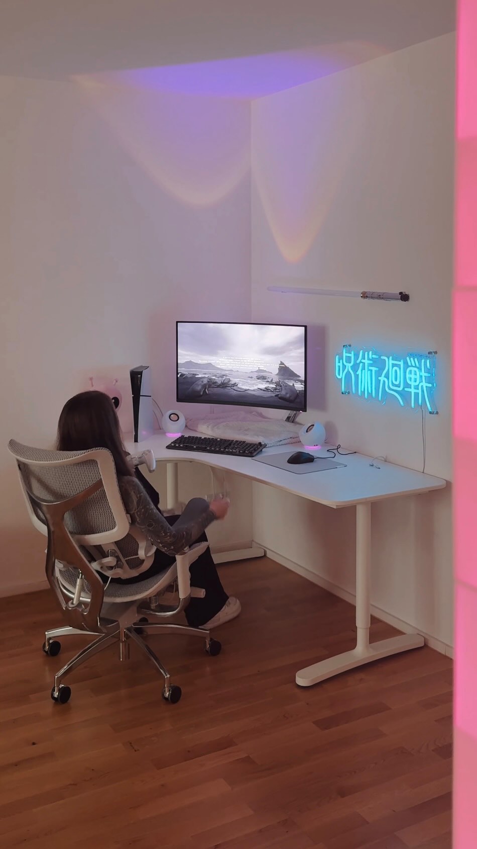 Instagram post by @jasgami for PlayStation DACH. Caption reads: getting ready to shake the baby I guess ✨

ᴡᴇʀʙᴜɴɢ....