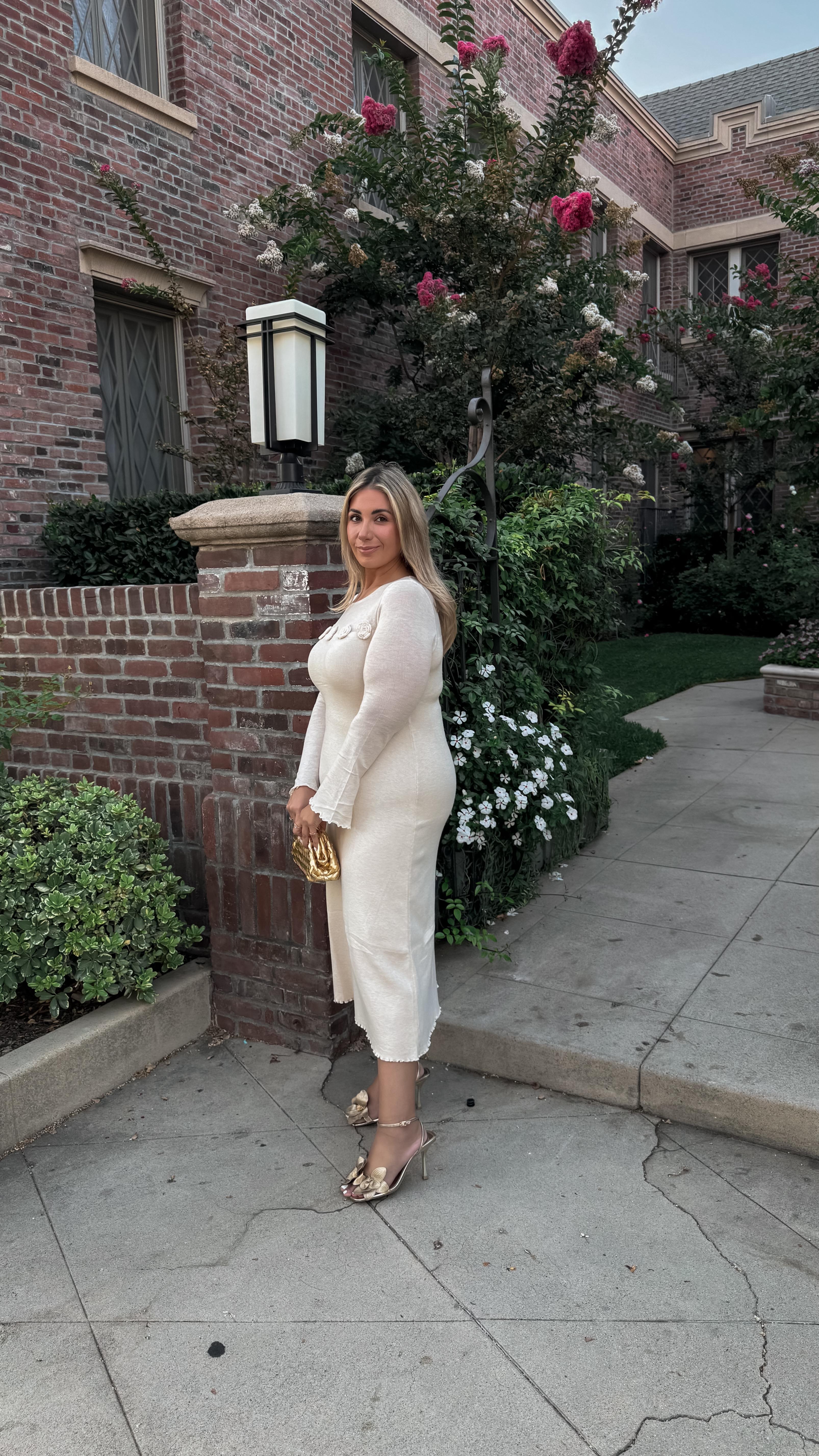 Instagram post by @noteblair for Merokeety. Caption reads: Get ready with me for date night 🤍 wearing this....