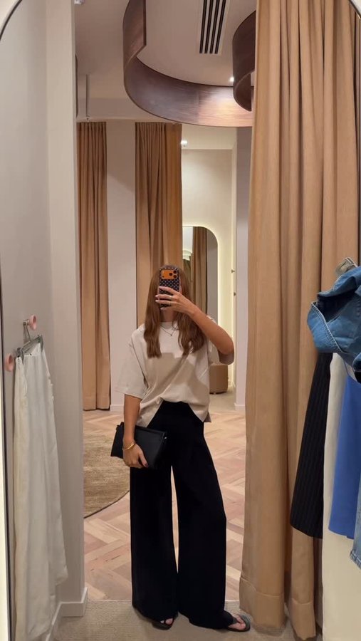 Instagram post by @_alexdavidson for Country Road. Caption reads: Hear me out - the new @countryroad store at....